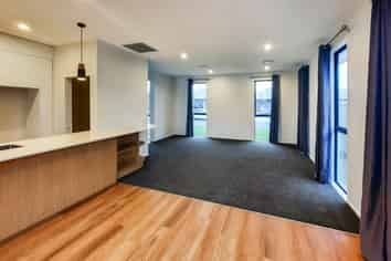 16 Tara Crescent, Ravenswood