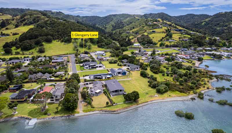1 Glengarry Lane, Tamaterau