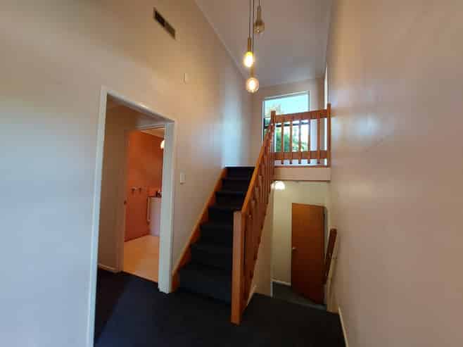 42 McMeekan Ave, Chartwell