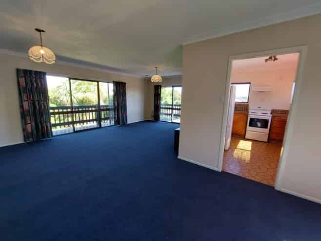 42 McMeekan Ave, Chartwell