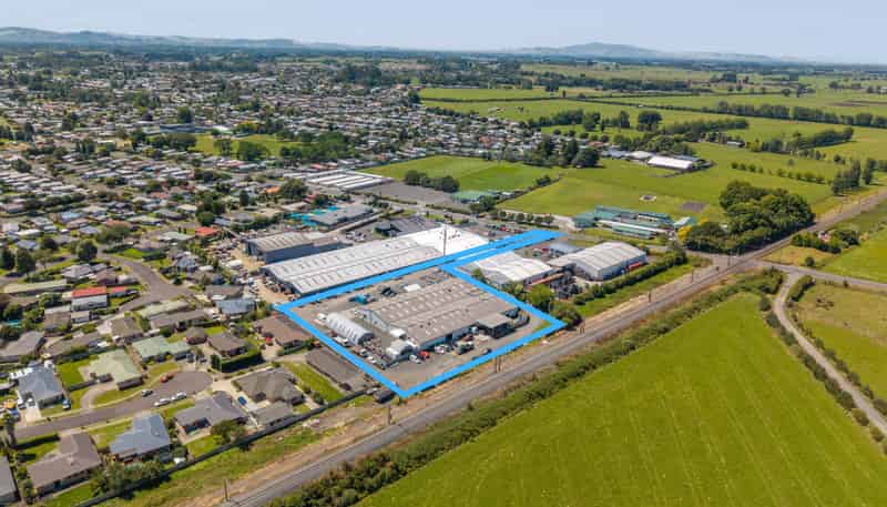 140 Collins Road, Melville