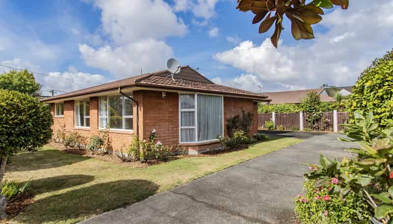 27A Bretts Road, Saint Albans