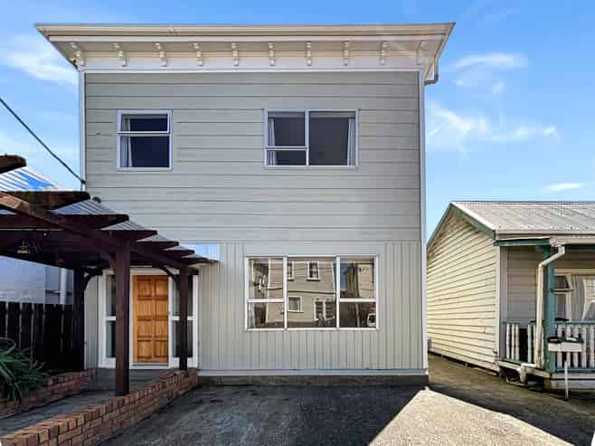 15 Wilson Street, Newtown