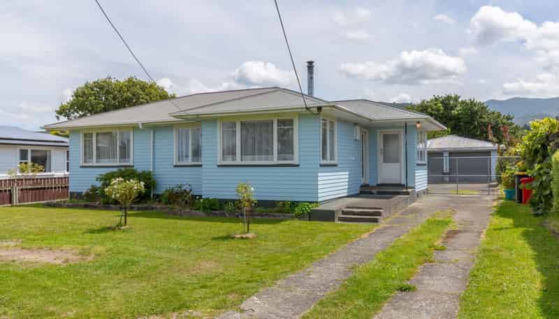 24 Daniell Street, Featherston