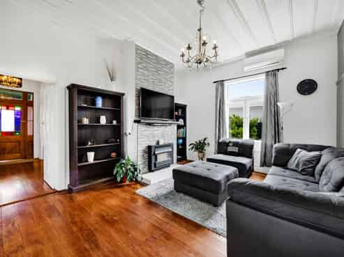 10 Hunter Street, Hawera