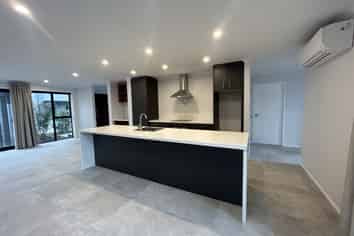 b/126 Roy Street, Palmerston North Central