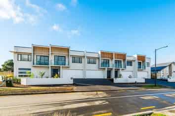 1 Ockhams Street, Karaka