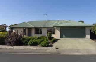 27 Kingsford Drive, Stoke