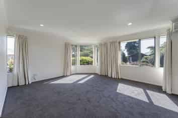 27 Kingsford Drive, Stoke