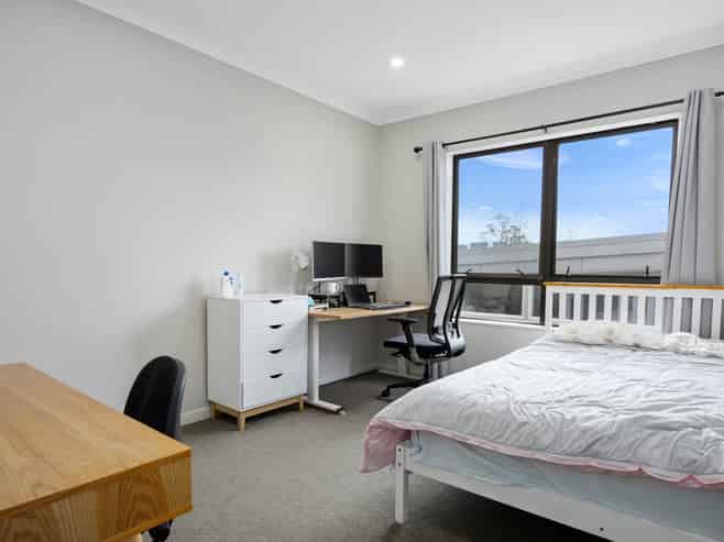 3182E Great North Road, New Lynn