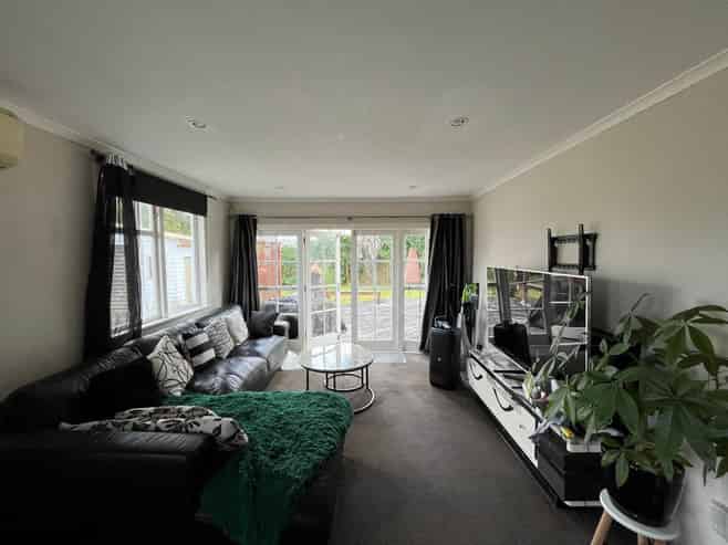 84 Arimu Road, Papakura