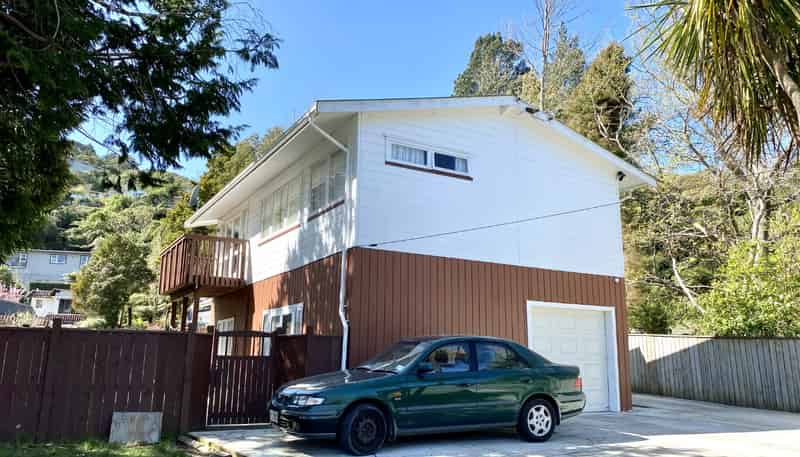 1/54 Akatarawa Road ( Front), Brown Owl