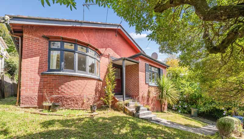 54 Kano Street, Karori