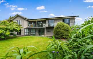 4 Waterbridge Way, ROLLESTON