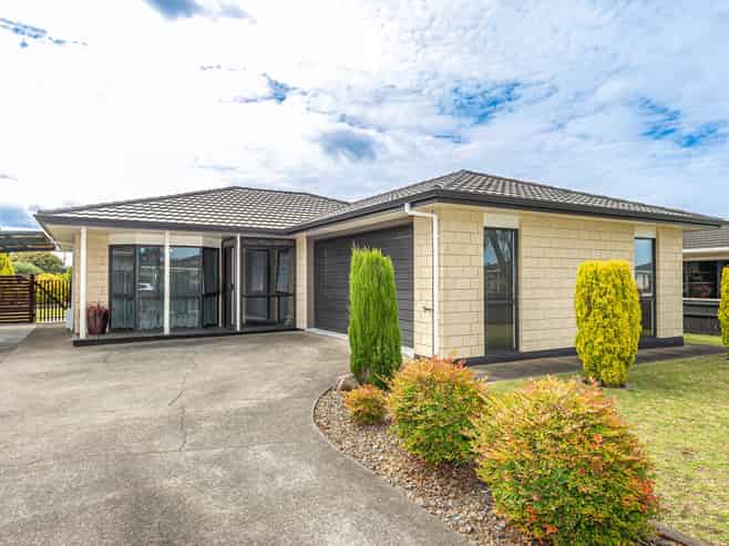 10 Kakaho Drive, Tawhero