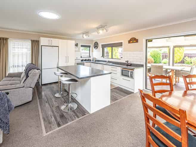 10 Kakaho Drive, Tawhero