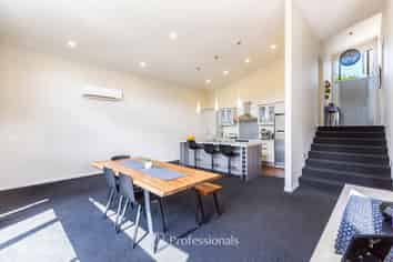 111 Kirton Drive, Riverstone Terraces