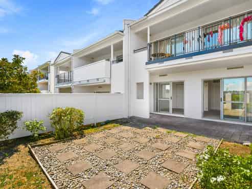 E3/60 Masons Road, Albany