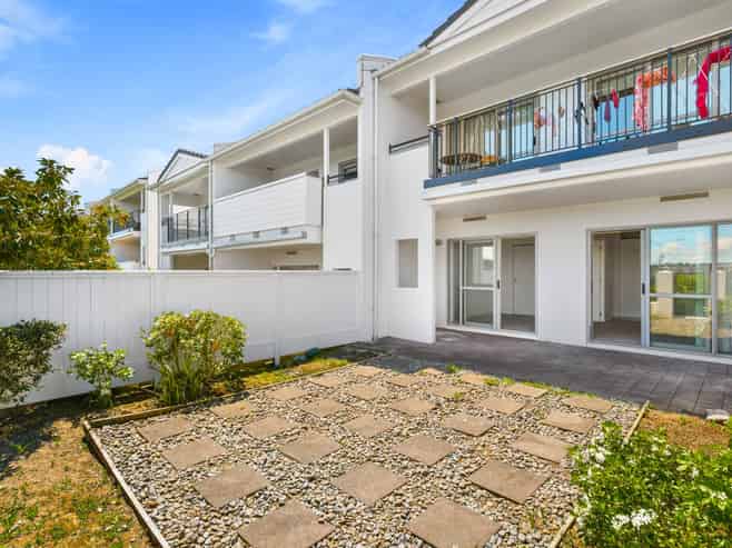 E3/60 Masons Road, Albany