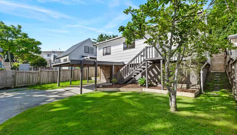 3/6 Makora Road, Massey