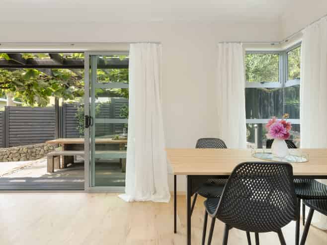 111 Bell Street, Judea