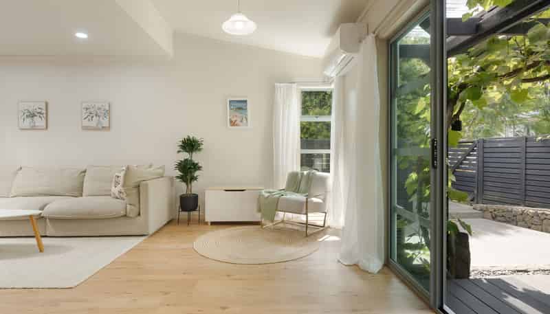 111 Bell Street, Judea