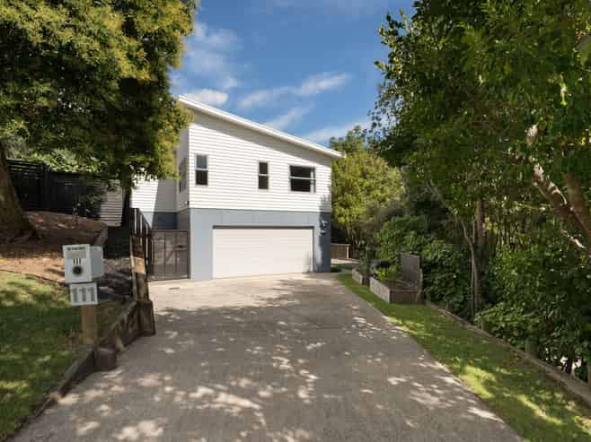 111 Bell Street, Judea