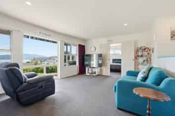 5 Torsby Road, Coopers Beach