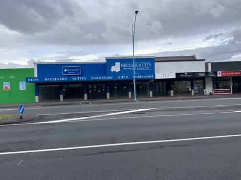 Flagship Retail Opportunity in the Heart of Mount