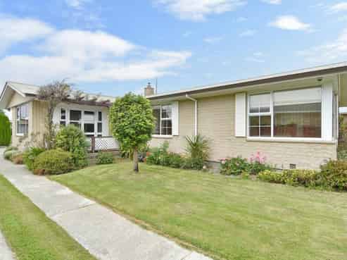 14 Penwood Street, Russley