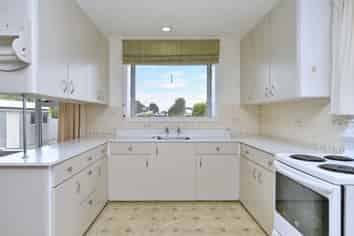 14 Penwood Street, Russley