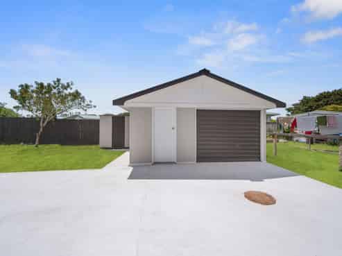 27 Tyrone Street, Otara