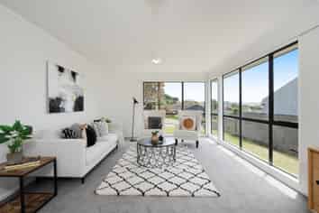 90 Ayton Drive, Whitby