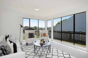 90 Ayton Drive, Whitby