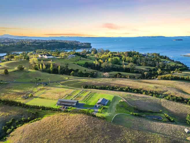 175 Broomfields Road, Whitford