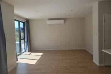 16 Gateway Avenue, Beachlands