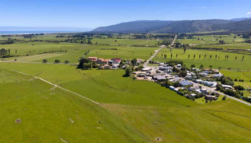71 Waverley Street, Karamea