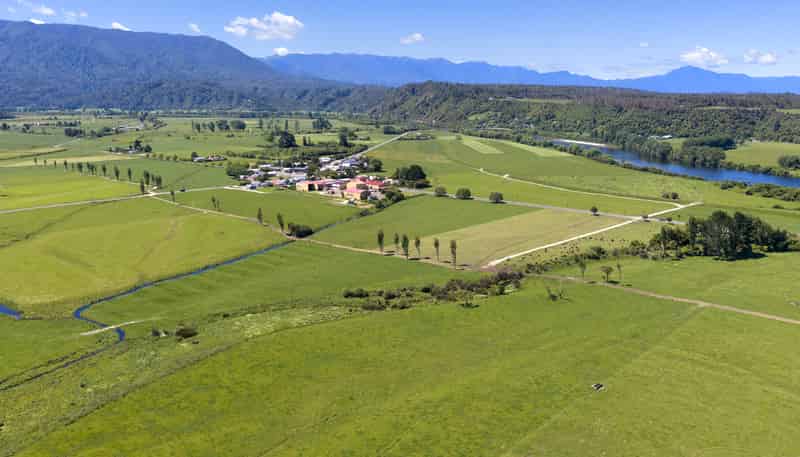 71 Waverley Street, Karamea