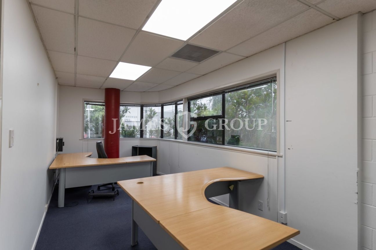 FULLY FITTED OFFICE – MOVE-IN READY - Widok 4