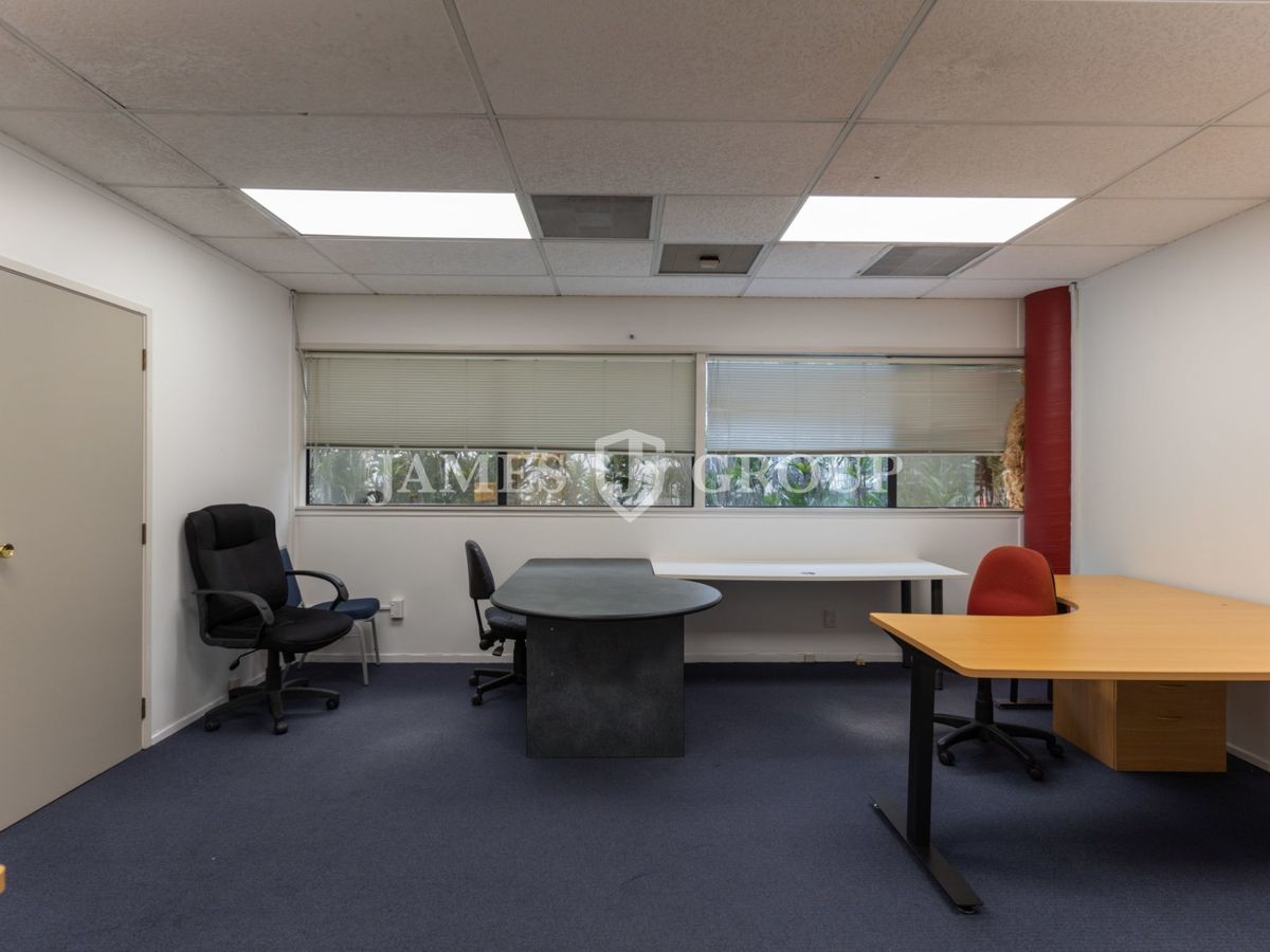 FULLY FITTED OFFICE – MOVE-IN READY - Ansicht 3