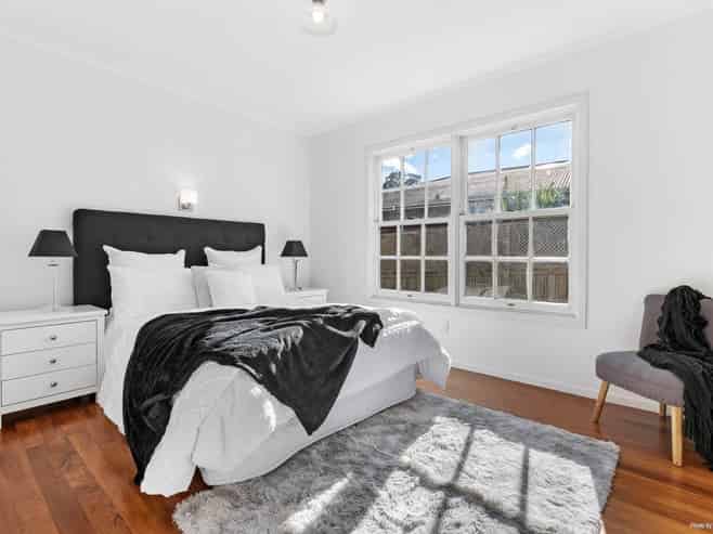 136 Edgewater Drive, Pakuranga