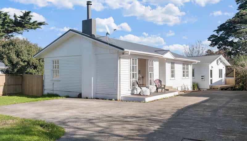 136 Edgewater Drive, Pakuranga