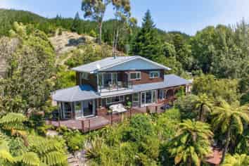 32 Maui Pomare Road, Nikau Valley