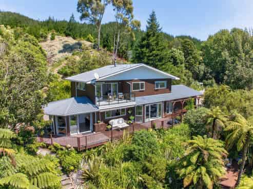 32 Maui Pomare Road, Paraparaumu