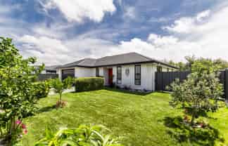 36 Hikawera Drive, Frimley