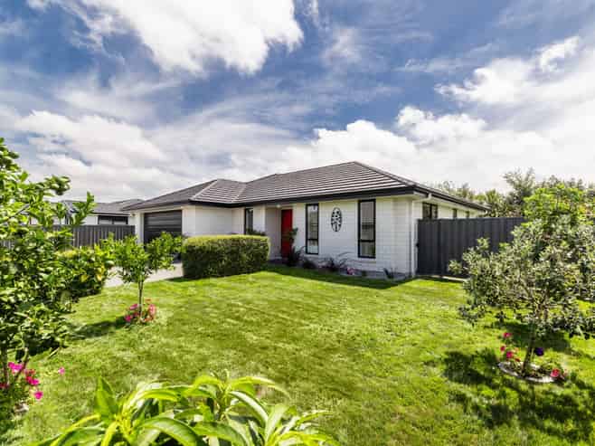 36 Hikawera Drive, Frimley