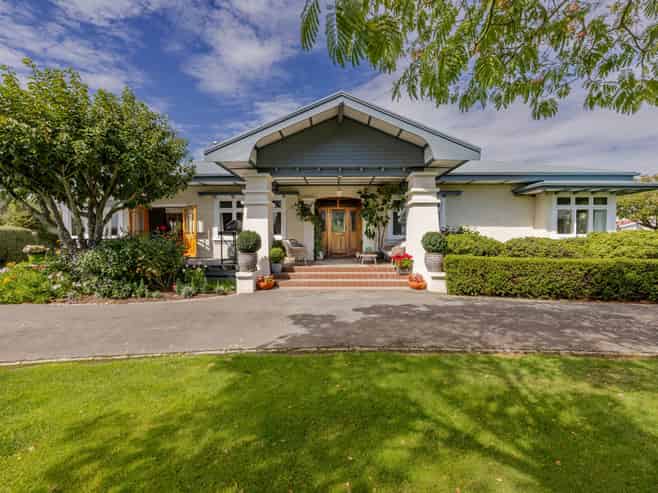 19 Holyrood Terrace, Waipukurau