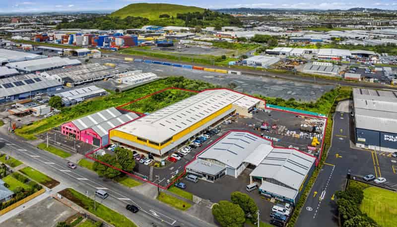 153 Pilkington Road, Point England