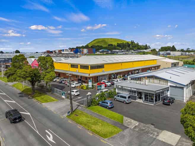 2,834sqm add value industrial on Mixed Use land