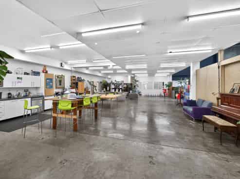 2,834sqm add value industrial on mixed use land